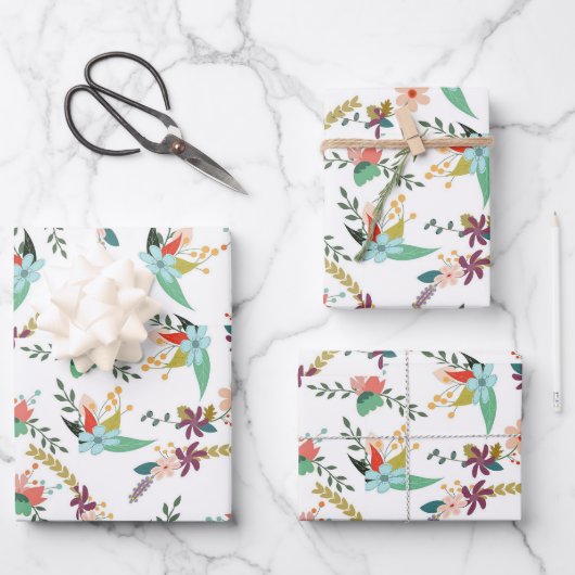 Weibliche Blüten Rosa und Weiß Wasserfarbe Blütenf Geschenkpapier Set (Vorderseite)