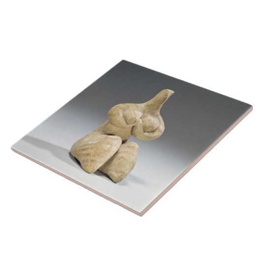 Weibliche Figürchen in der Halaf Art, c.4500 BC Fliese (Seite)