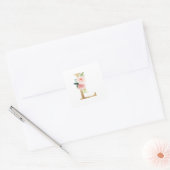 Weibliche goldfarbene Forelle Blush Floral Letter Quadratischer Aufkleber (Umschlag)