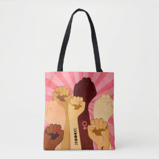 Weibliche Hände mit Faust aufgezogen Tasche