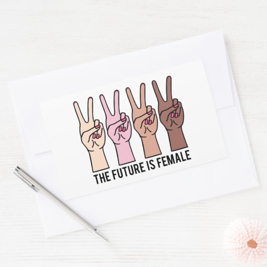 Weibliche Hände mit Friedenszeichen Rechteckiger Aufkleber (Umschlag)