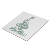 Weibliche Wiesen-Kaninchen auf Pilz Zeichnend Fliese (Seite)