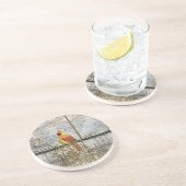 Weiblicher Kardinal in der Stadt Sandstone Unterse Getränkeuntersetzer (Seite)