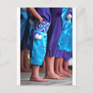 Weibliches Kapa Haka Maori Tanzen Waitangi Postkarte