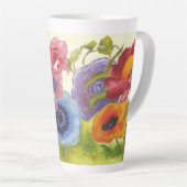 Weich farbige Blume auf hohem Niveau Milchtasse (Rechte Ecke)