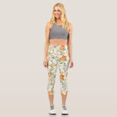 Weich gelber Garten Blumenmuster Capri Leggings (Vorderseite)