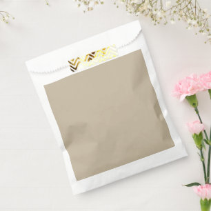 Weich hellbeige Hintergrund - Hochzeitsdesign Geschenktütchen