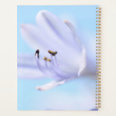 Weich Pastel Blau Lila Blume Planer (Rückseite)