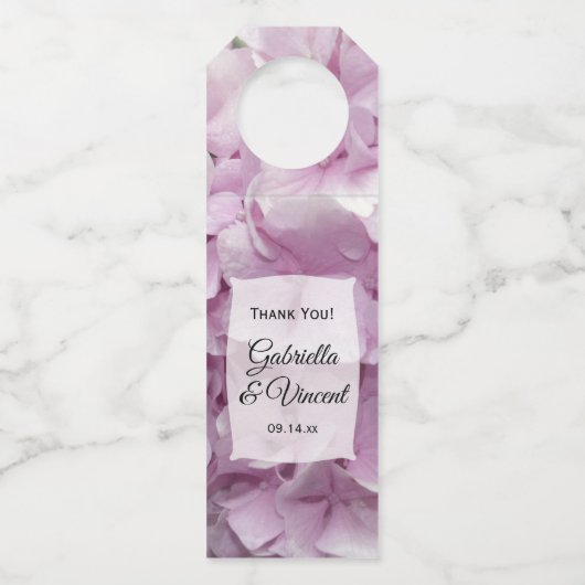 Weich-Pink-Hydrangea-Blume Hochzeit Flaschenanhänger (Vorderseite)