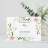Weich rosa Blütenblätter florale Hochzeit RSVP Einladung (Stehend Vorderseite)