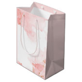 Weich rosa Glitzer Aquarellfarbe Mittlere Geschenktüte (Rückseite Schrägansicht)