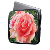 Weich rosa Rosa Blume nah-up Foto modern kühl Laptopschutzhülle (Vorderseite Links)