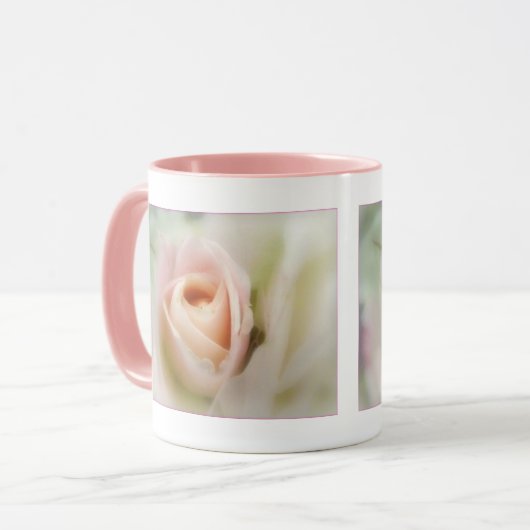 Weich rosa Rose in Vollblutgetränk Tasse (Vorderseite Links)