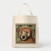 Weich überzogene Rad-Terrier-Welpe mit nassem Gesi Tragetasche (Vorne)