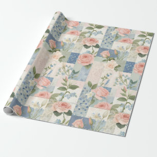 Weich zartes, blumenrosa und blaues Patchwork Geschenkpapier