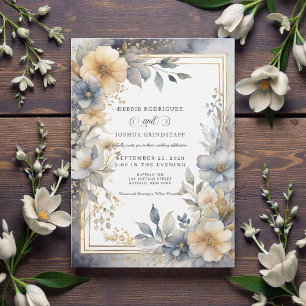 Weiche Beige- und Graue Blumeneinfassung Hochzeits Einladung