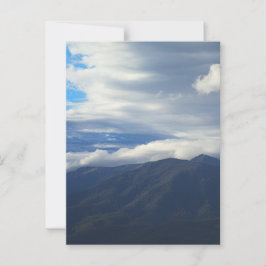 Weiche Beleuchtung über dem Bogong Postkarte