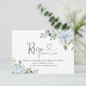 Weiche Blaue Botanische Hochzeits-Website QR-Code  RSVP Karte (Stehend Vorderseite)