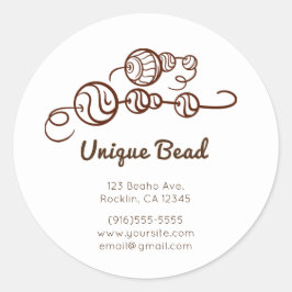 Weiche, einzigartige Perlen auf einem String Bead  Runder Aufkleber