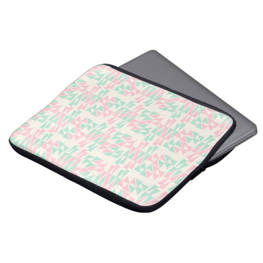 Weiche geometrische Pastelle Laptopschutzhülle (Vorne Oben)