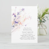 Weiche Lila Blume mit Blush Elegantes Brautparty Einladung (Stehend Vorderseite)
