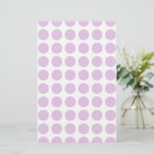 Weiche lila Polka-Punkte Briefpapier (Stehend Vorderseite)