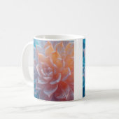 Weiche Pastellblüte mit einem magisch glänzenden Ä Kaffeetasse (Vorderseite Links)