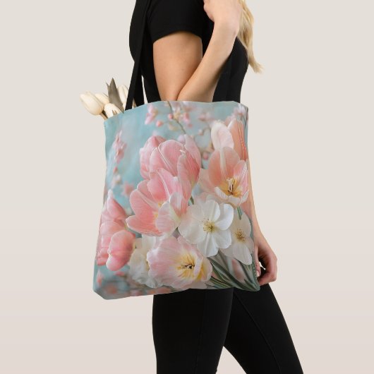 Weiche, pastellfarbene Frühlingsblumen Design Deli Tasche (Von Nahem)