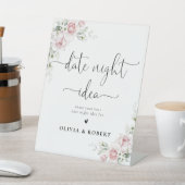 Weiche rosa florale Date-Night-Idee-Schilder Sockelschild (In SItu)
