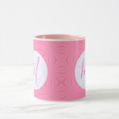 Weiche rosa geschwungene Quadrate personalisierter Tasse (Zentrum)