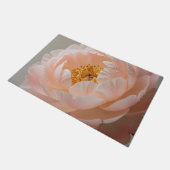 Weiche rosa Pfingstrose mit Tautropfen Fußmatte (Schrägansicht)