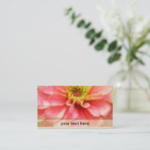Weiche rosa Zinnia-Blume Visitenkarte (Stehend Vorderseite)