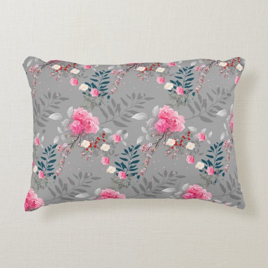 Weiche Rose mit grauem Hintergrund Dekokissen (Vorderseite)