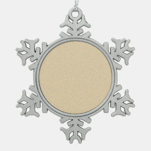 Weicher natürlicher Sandhintergrund Schneeflocken Zinn-Ornament