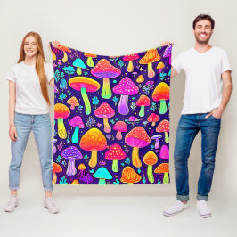 Weicher Nebel: Cartoon-Pilz-Patch Fleecedecke