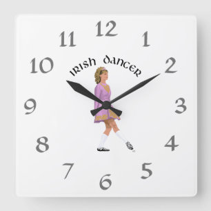 Weicher Schuh-irischer Tänzer im Rosa Quadratische Wanduhr