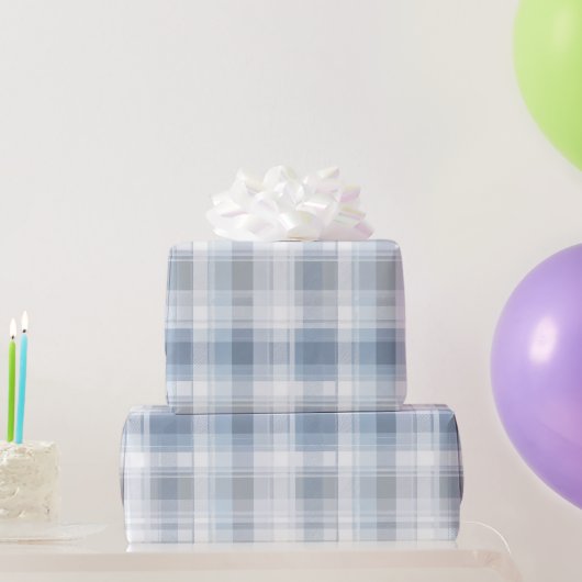 Weiches Blaugrau Küstennebel Karomuster Geschenkpapier (Partygeschenke)