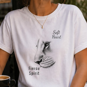 Weiches Herz Wilder Geist T-Shirt Löwin