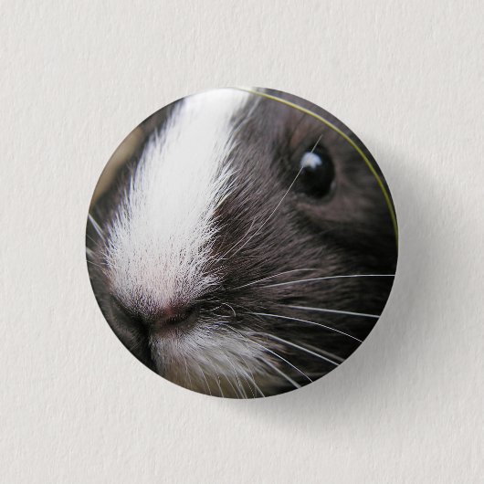 Weiches, Kurzes Haar, Schwarzweiß-Guinea Button (Vorderseite)
