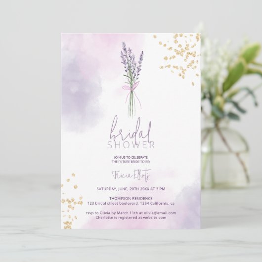 Weiches Lavendelgold Glitzer Blume Brautparty Einladung (Stehend Vorderseite)