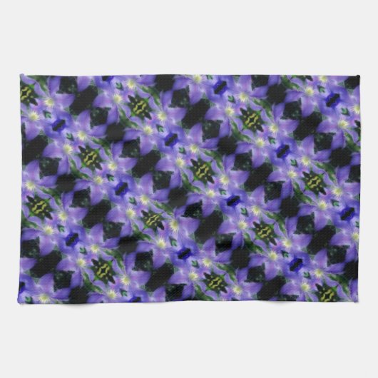 Weiches Lila Clematis Blume Abstraktes Muster Geschirrtuch (Horizontal)