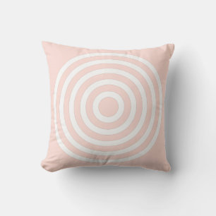 Weiches pastellrosa und weißes Design mit konzentr Kissen