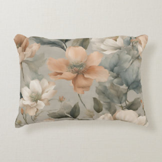 Weiches Salbeigrün Blassorange Cottage Blumenprint Dekokissen
