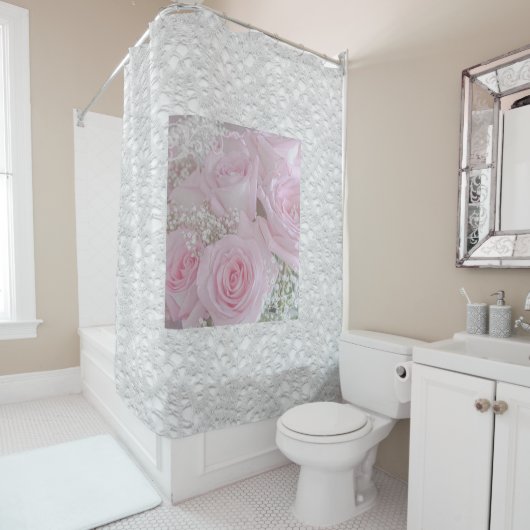 Weichrosa Rosen und Gipskraut Duschvorhang (Beispiel)