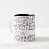 Weichteil-Doodle-Buchstaben Zweifarbige Tasse (Vorderseite Links)