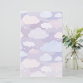 Weichteilwolken und Sternenmuster Briefpapier (Stehend Vorderseite)