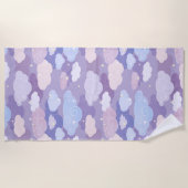 Weichteilwolken und Sternenmuster Strandtuch (Vorderseite)