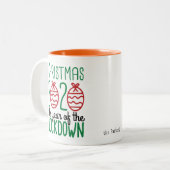 Weihnachten 2020 | Das Jahr der Abschaltsonne Zweifarbige Tasse (Vorderseite Links)