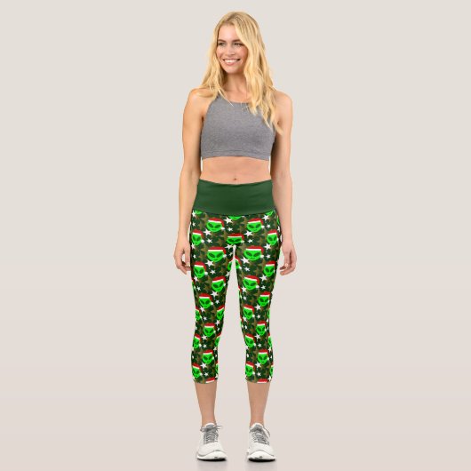 Weihnachten Alien Grüne Sterne Capri Leggings (Vorderseite)