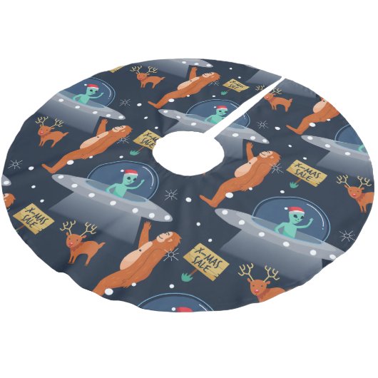 Weihnachten Alien yeti sasquatch bigfoot Polyester Weihnachtsbaumdecke (Schrägansicht)